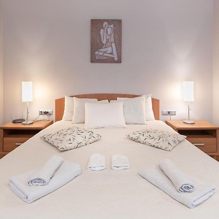 Room In Bb - Valensija - Suite For Two In Nice Hotel Jurmala Bagian luar foto