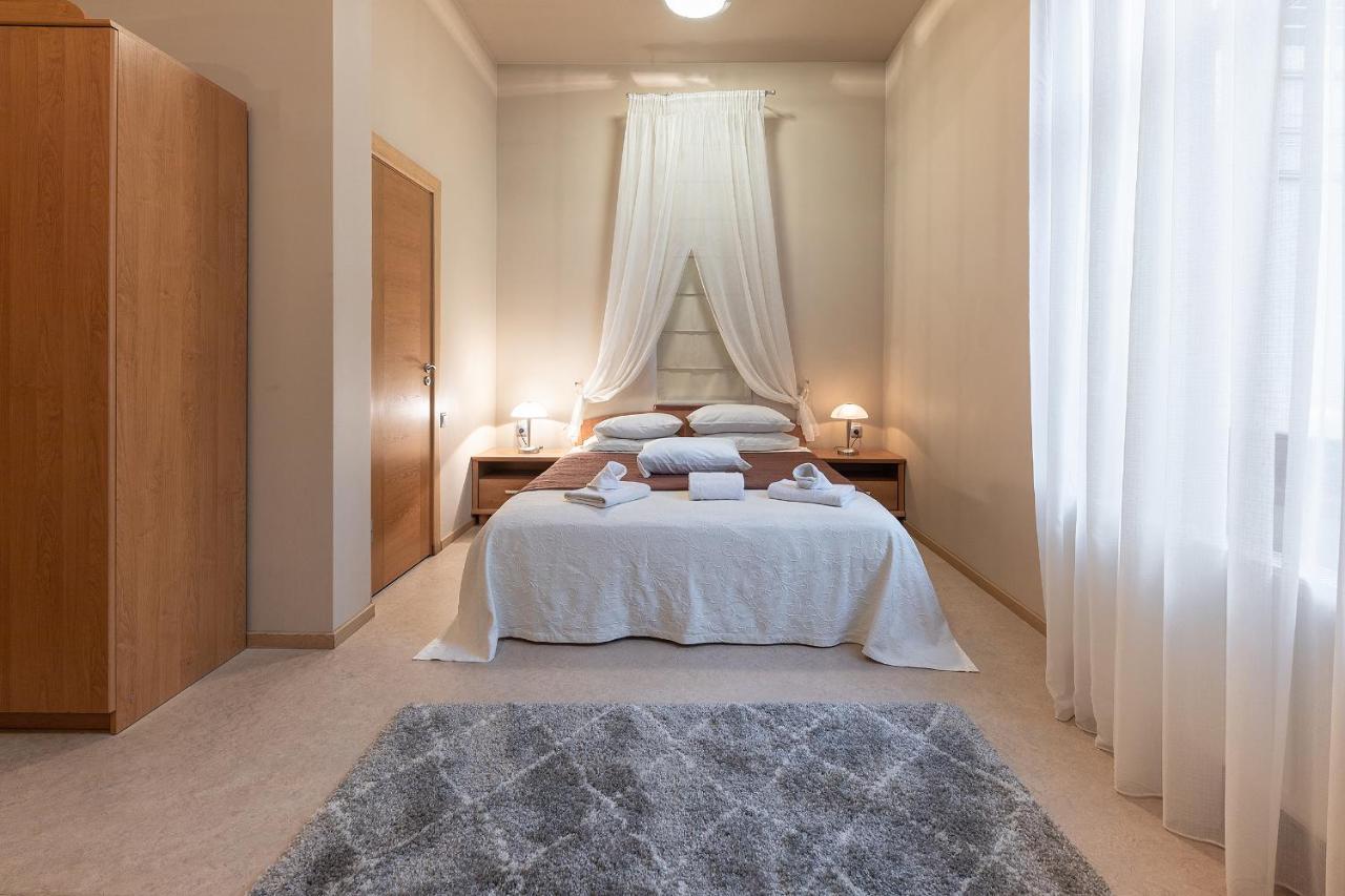 Room In Bb - Valensija - Suite For Two In Nice Hotel Jurmala Bagian luar foto